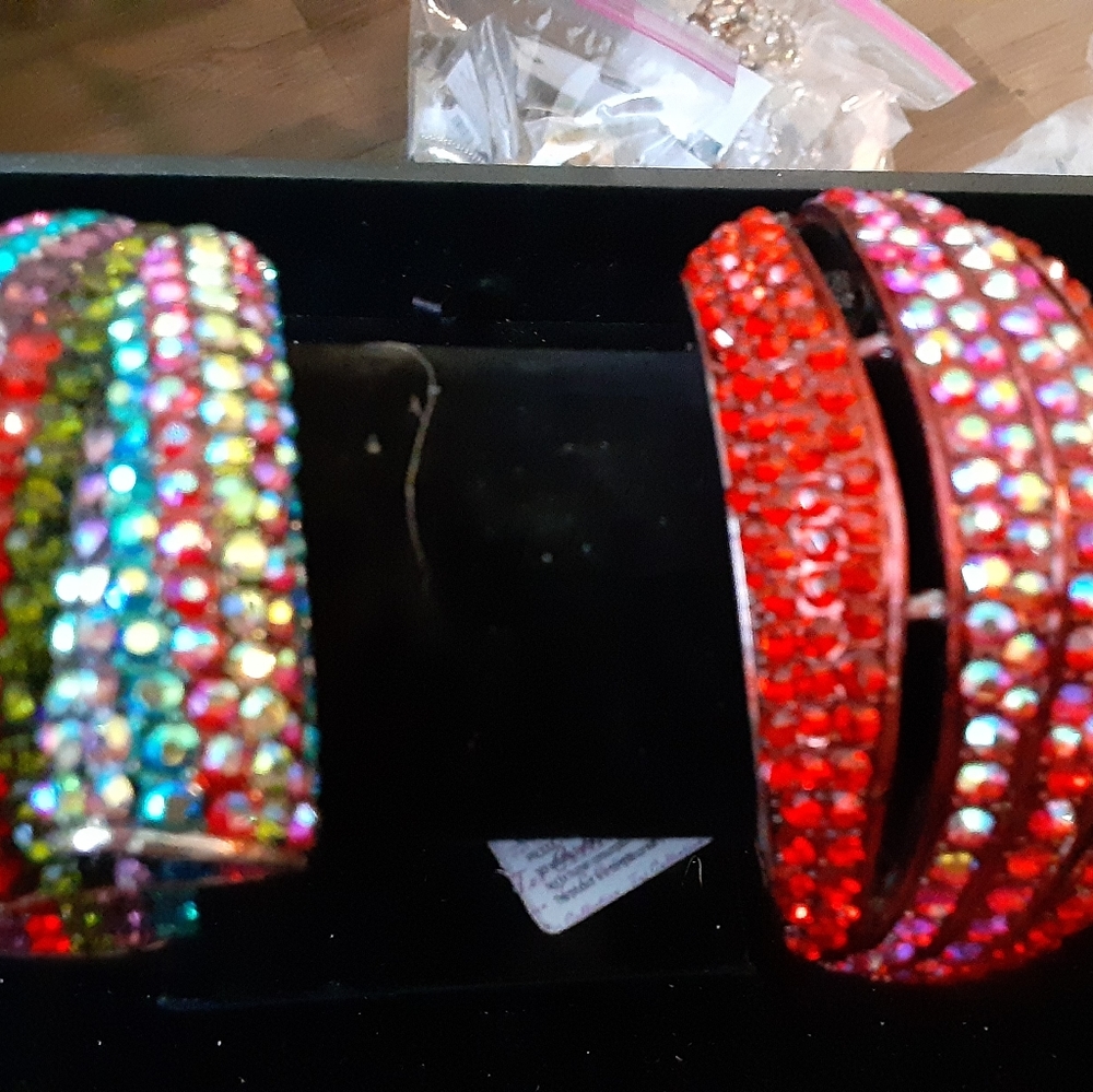 Bracelet - Picture 2 of 9